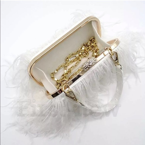 Brand New Ostrich Feather Purse/ Interchangeable Leather Strap and Gold Chain - Picture 3 of 5